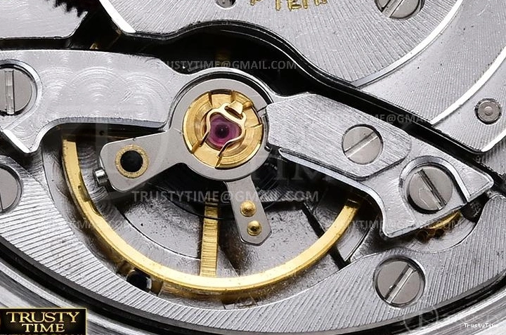 0726 ROLGMT188 – GMT II HighPerformance 986